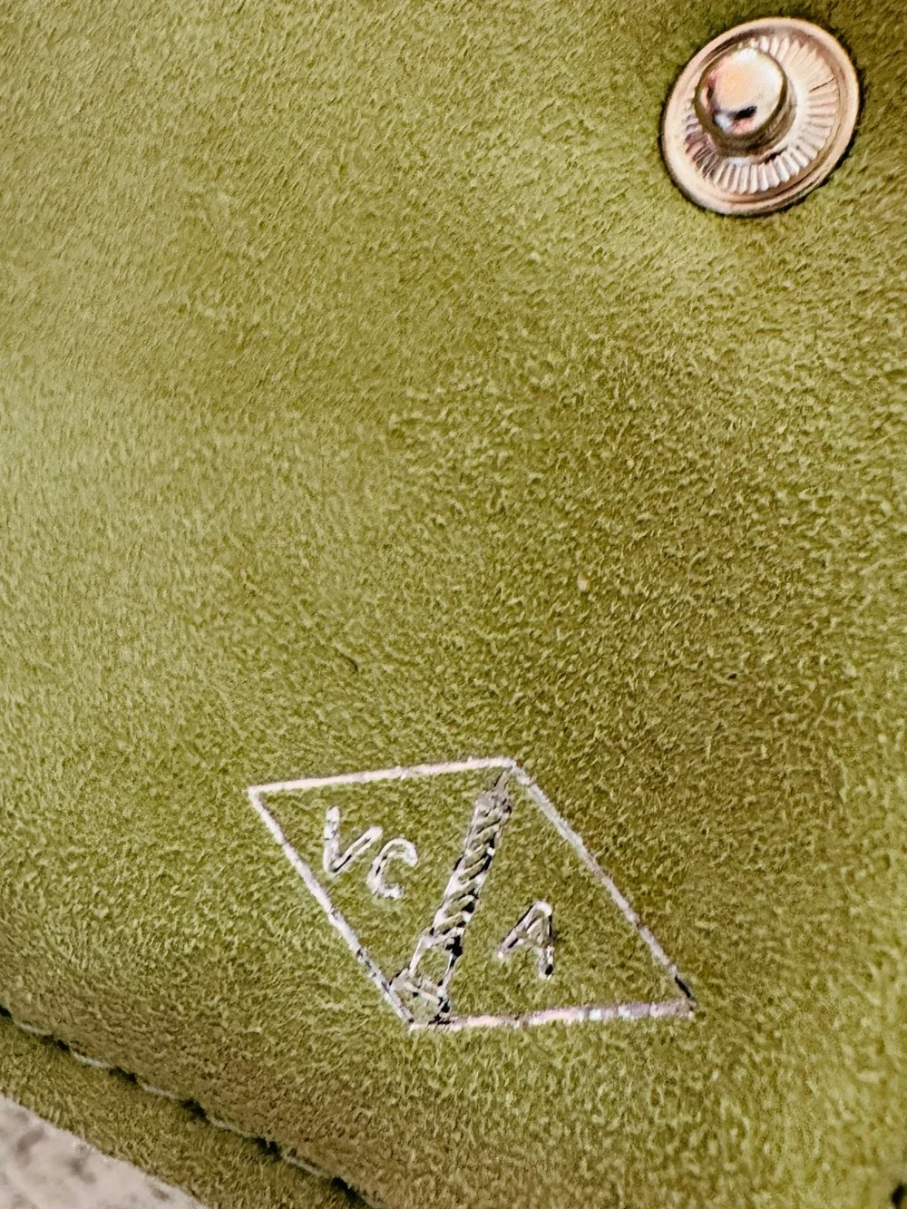 Authentic 💯Van Cleef & Arpels Green Suede Jewelry Pouch and box